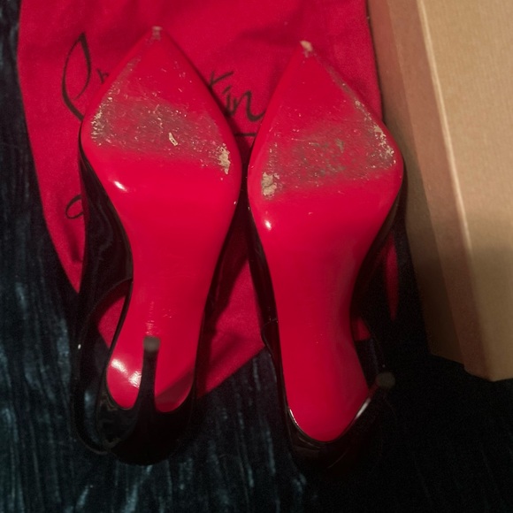 Christian Louboutin along back heels - Picture 4 of 8